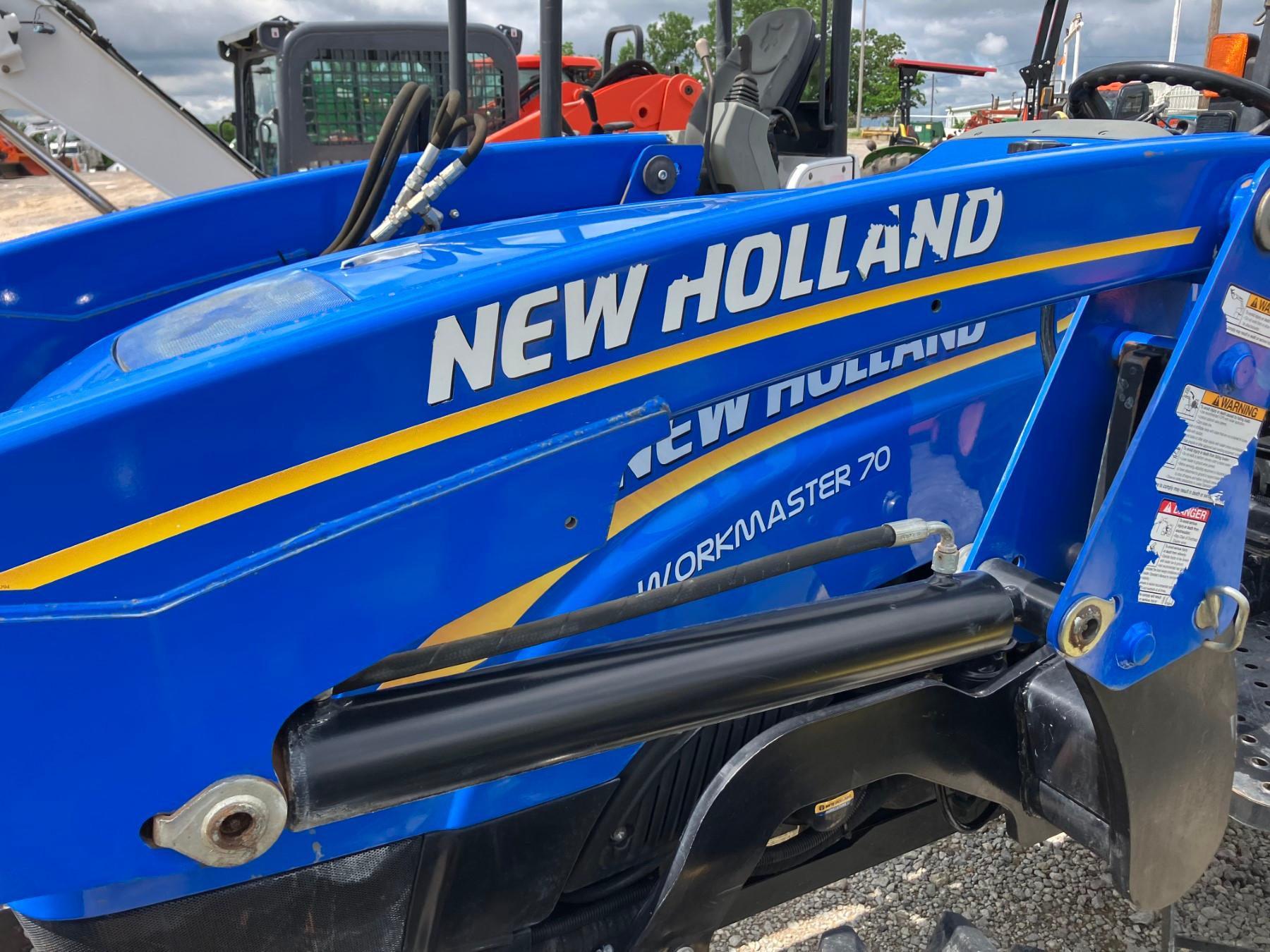 NEW HOLLAND WORKMASTER 70