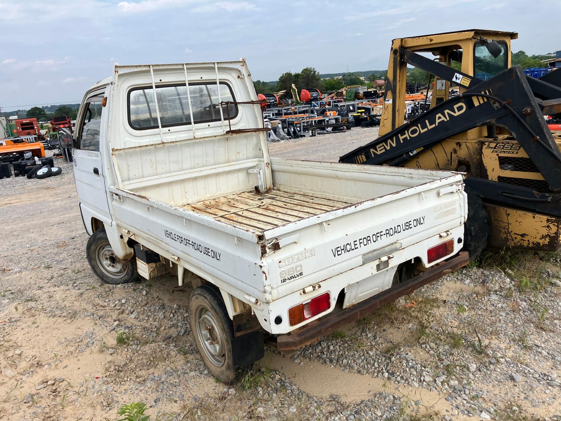 SUZUKI CARRY 660 2WD/'16/SLVG BOS