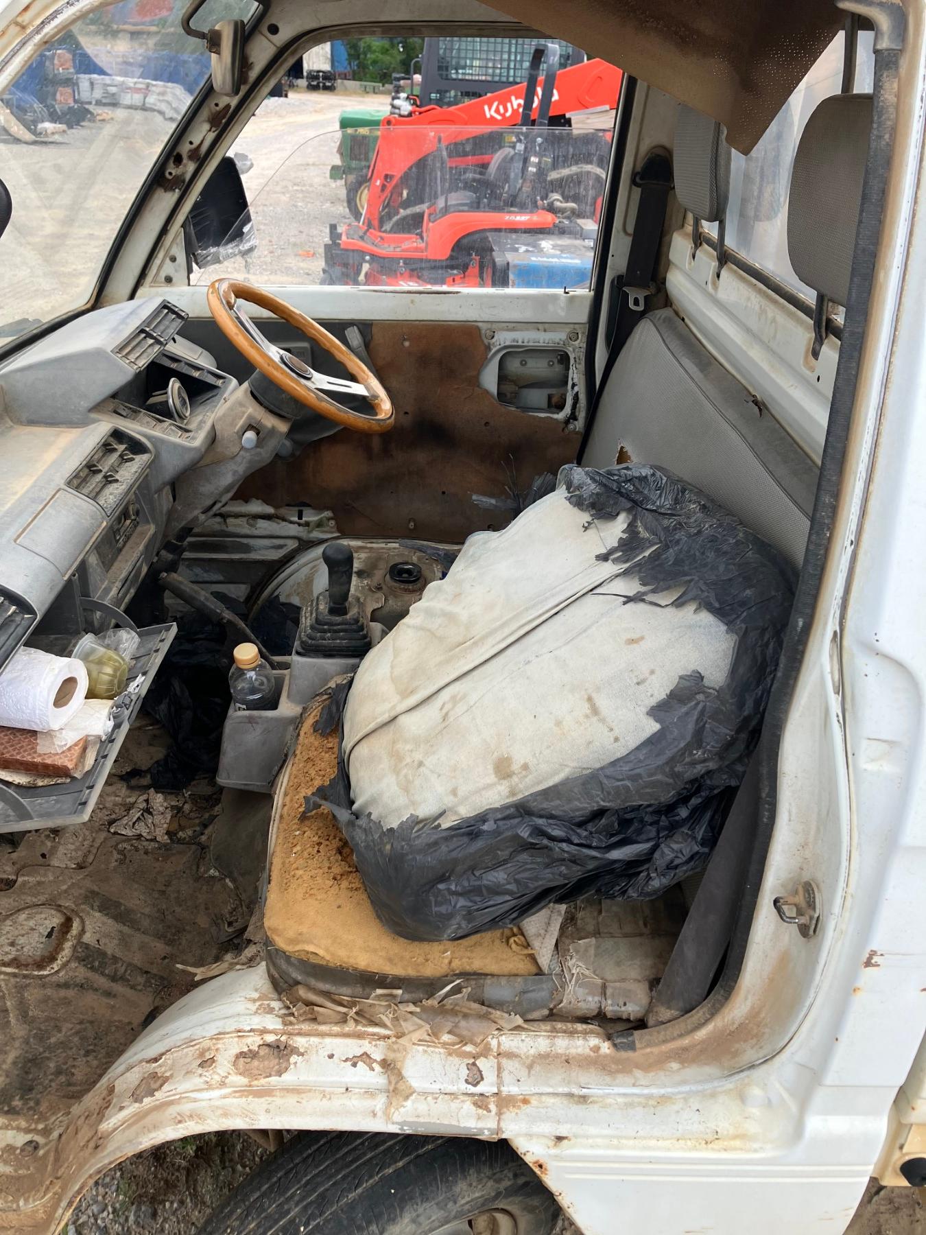 SUZUKI CARRY 660 2WD/'16/SLVG BOS