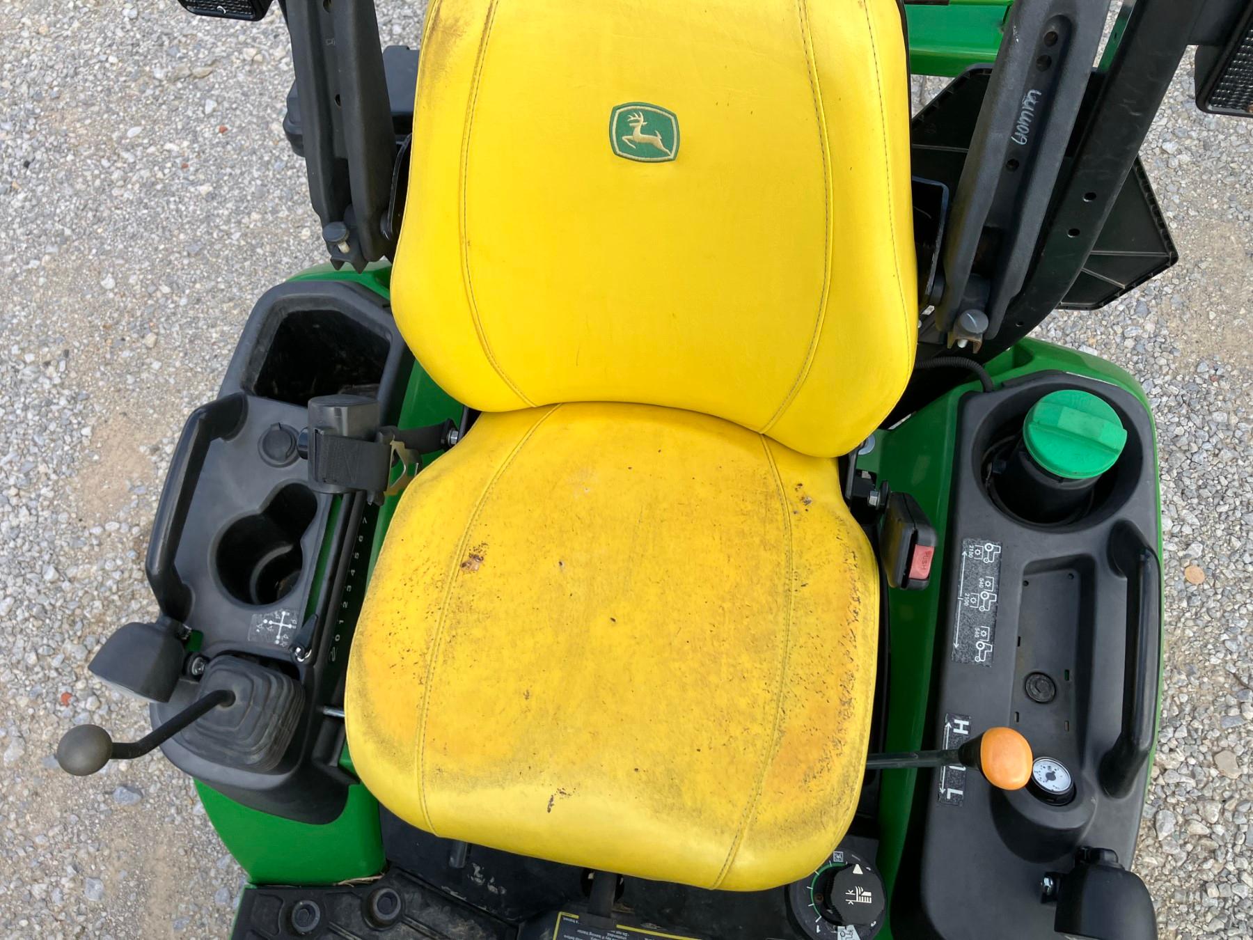 JOHN DEERE 1025R
