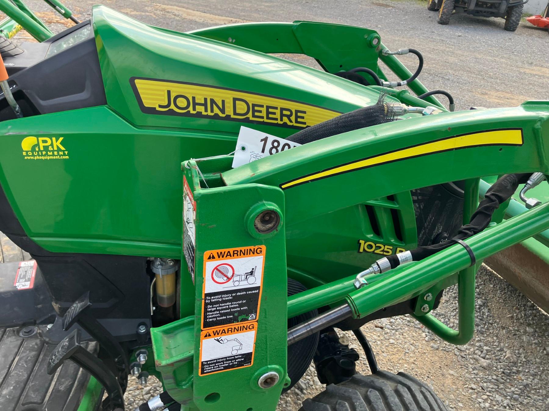 JOHN DEERE 1025R