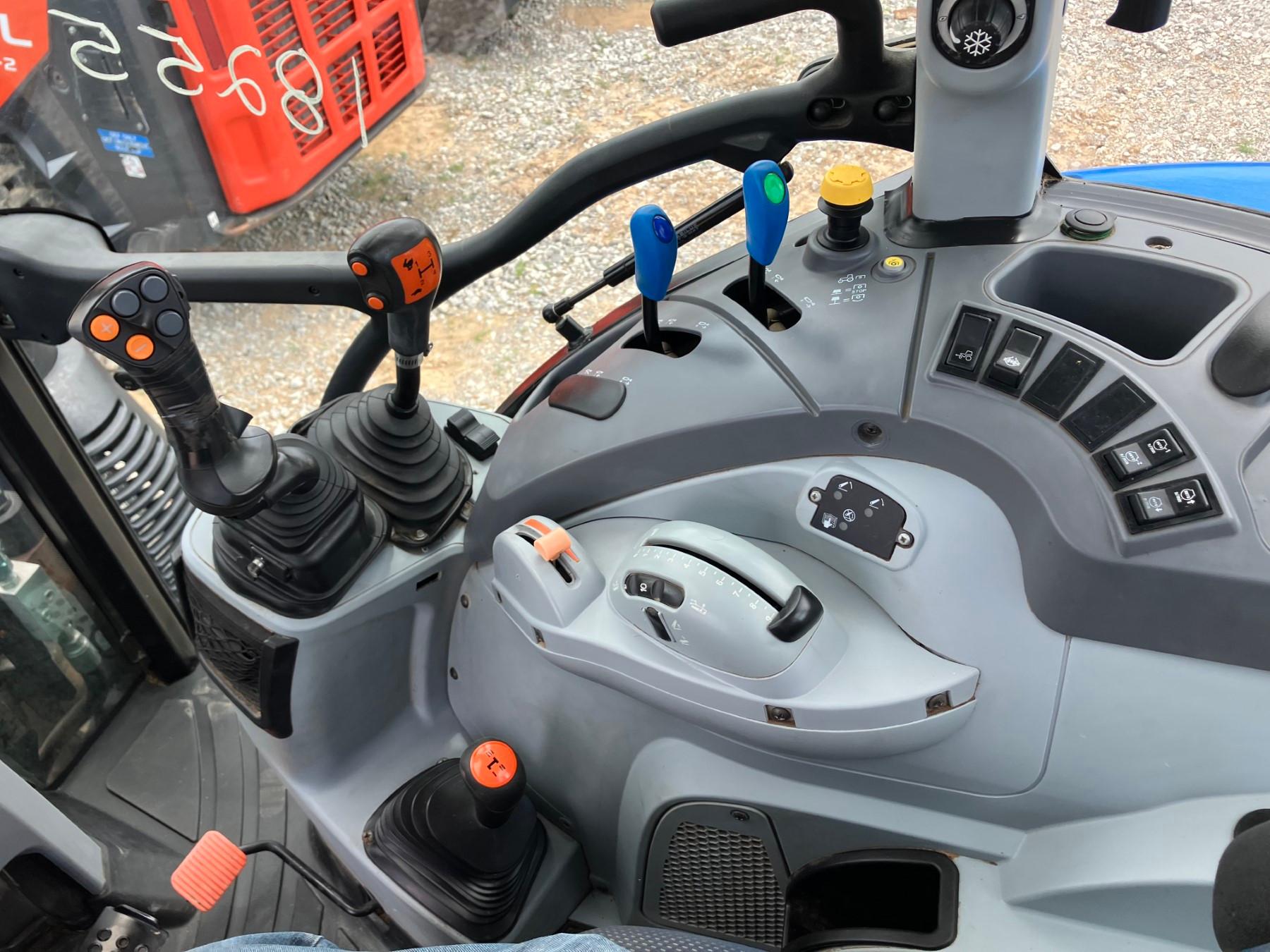 NEW HOLLAND T5.110