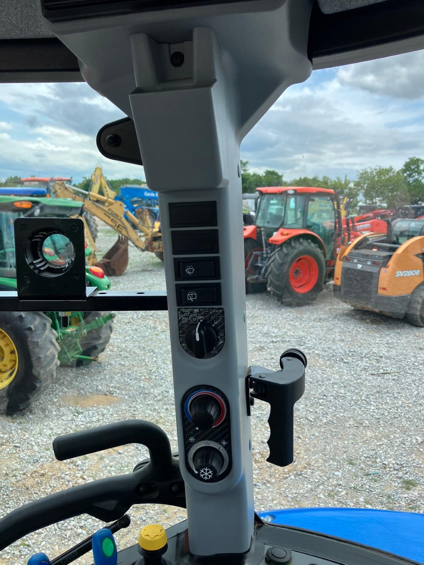 NEW HOLLAND T5.110