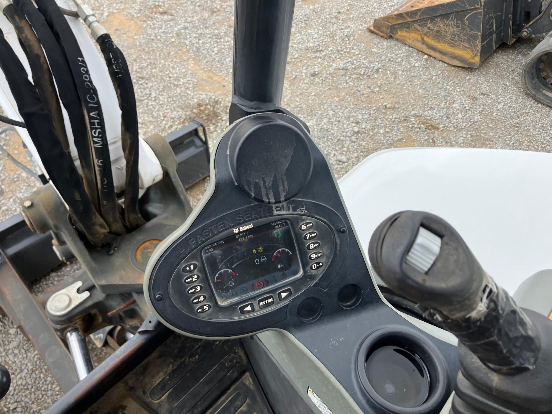 BOBCAT E42 MINI EXCAVATOR