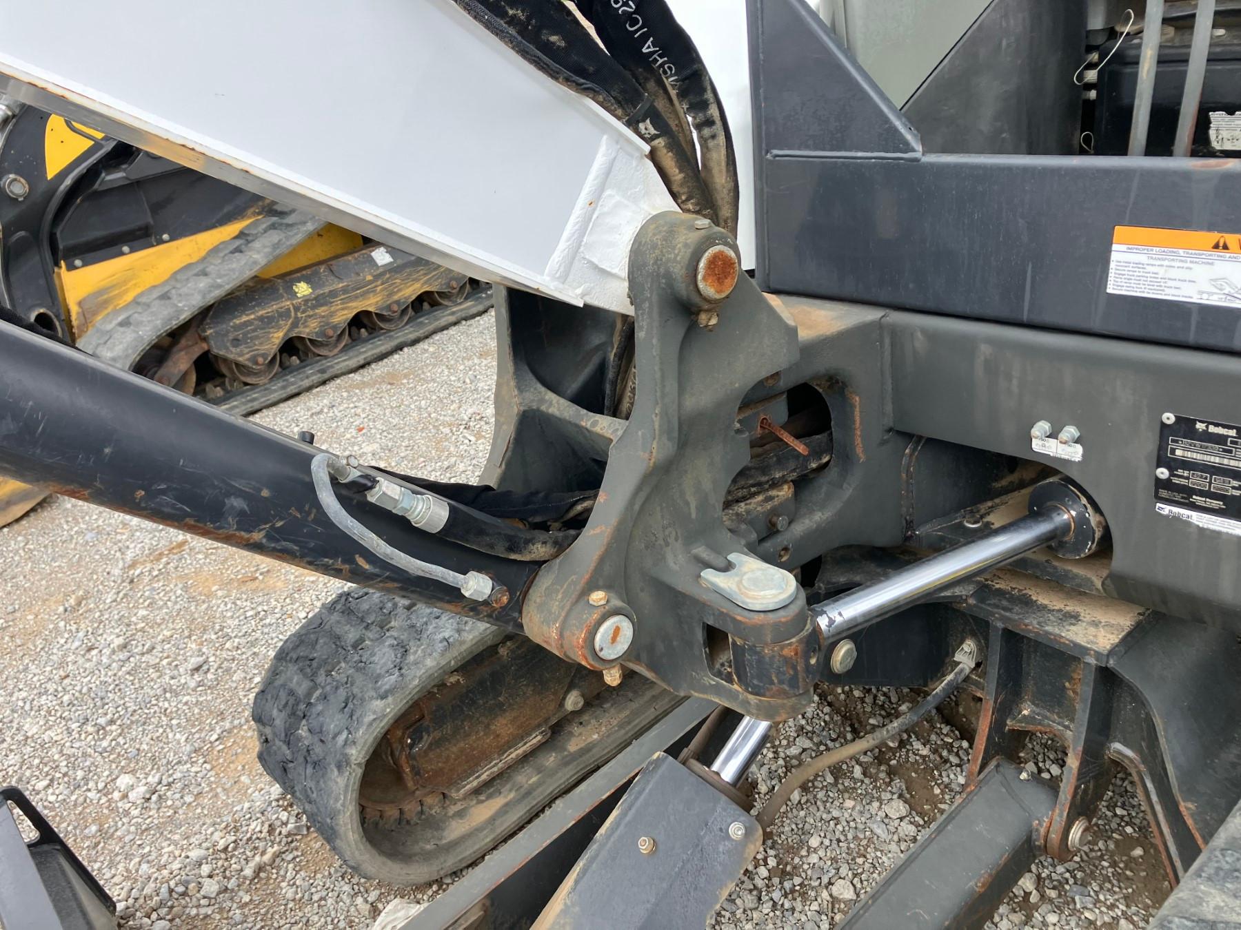BOBCAT E42 MINI EXCAVATOR