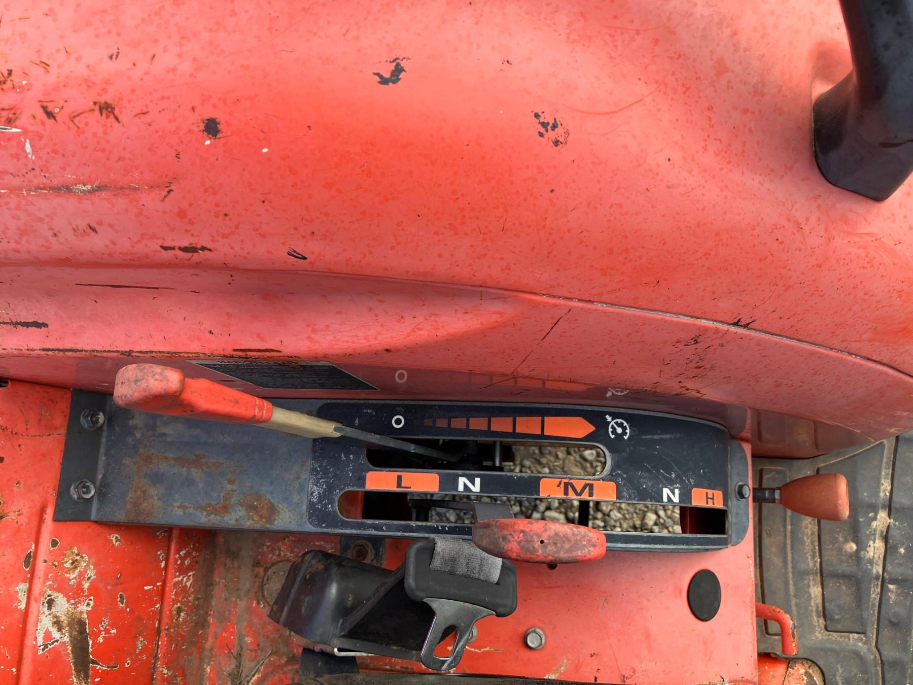 KUBOTA L3240