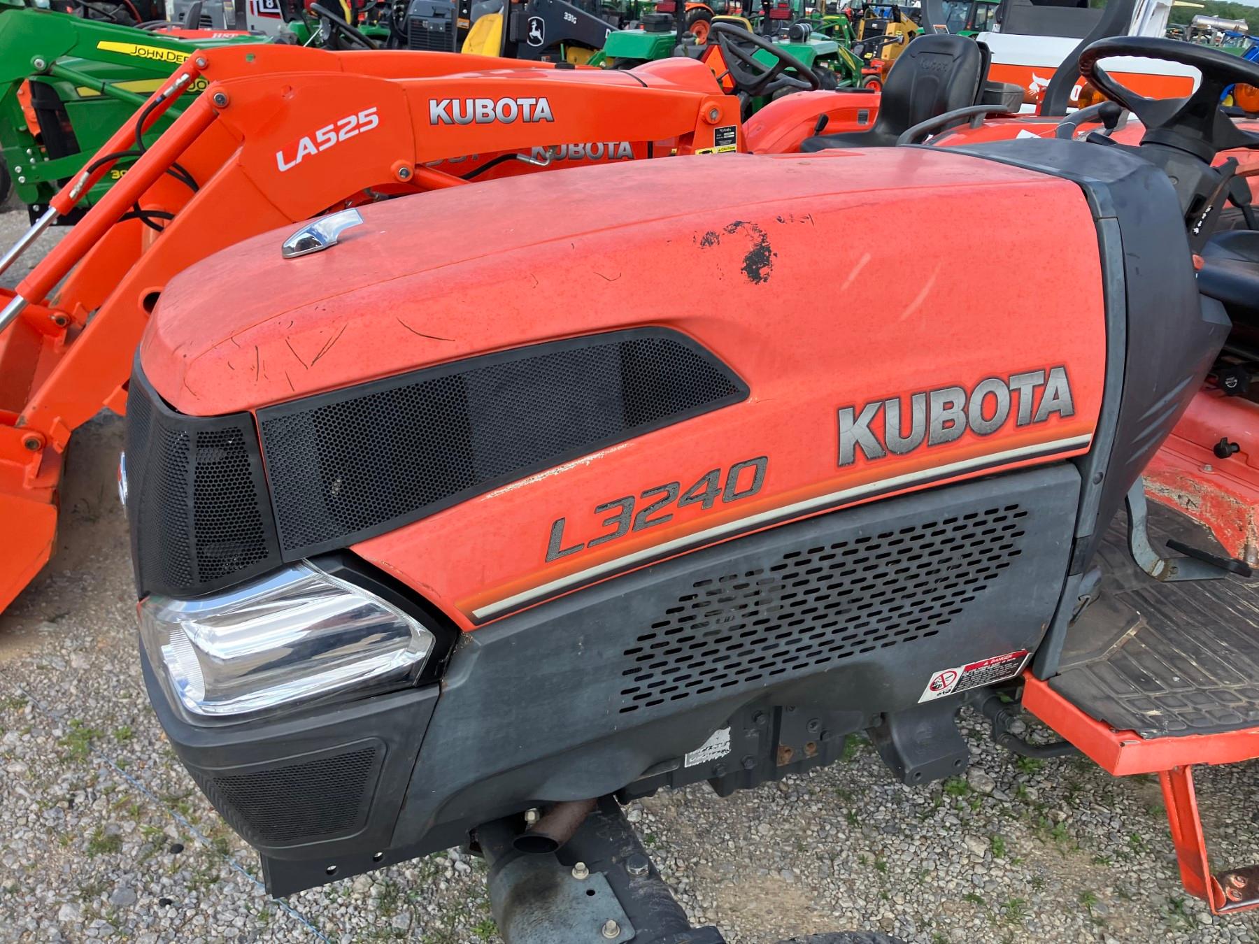 KUBOTA L3240