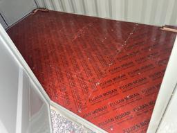 11' STORAGE CONTAINER