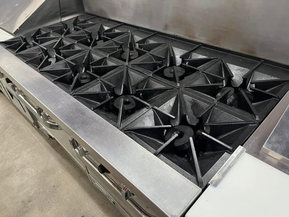 Migali 10 Burner Gas Range w/2 Ovens Below