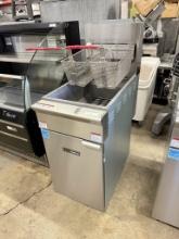 New Black Diamond 35-45LB Gas Deep Fryer