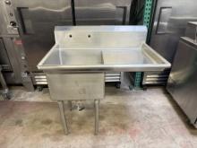 40” W x 27” D Single Compartment Sink w/ Right Drainboard