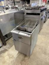 Avantco 50LB Gas Deep Fryer