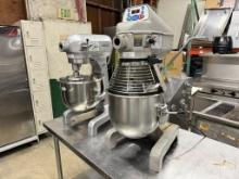 Globe 20Qt Planetary Dough Mixer , 1 Attachment