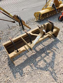 A&B 3PT 5' BOX BLADE W/ TEETH