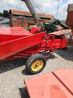 NEW HOLLAND MODEL 273 SQUARE BALER W/ BALE CHUTE SN#357489