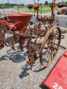 HORSE DRAWN 1 ROW CULTIVATOR