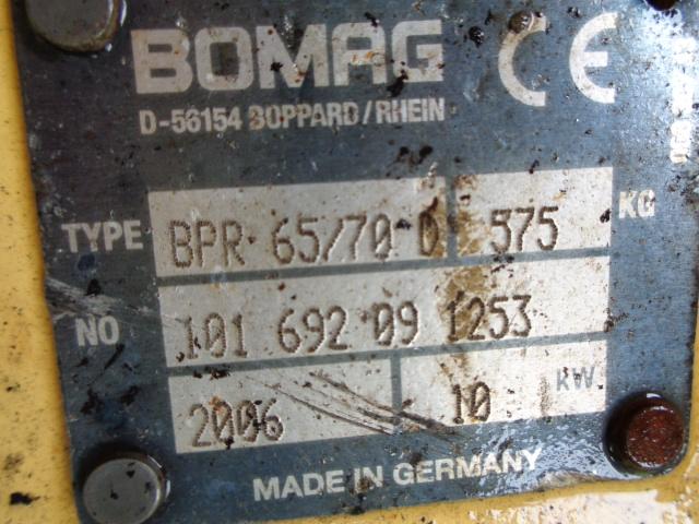 2000 BOMAG BPR65/70-D Reversible Plate Compactor, Hatz diesel