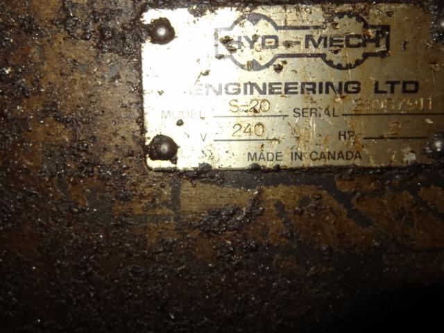HYD-MEC S-20 Metal Cutting Band Saw, s/n 21087911, with (3) roller tables (