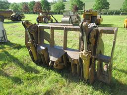 FLECO 8'3" Root Rake, with hydraulic thumbs (Cat 953B)