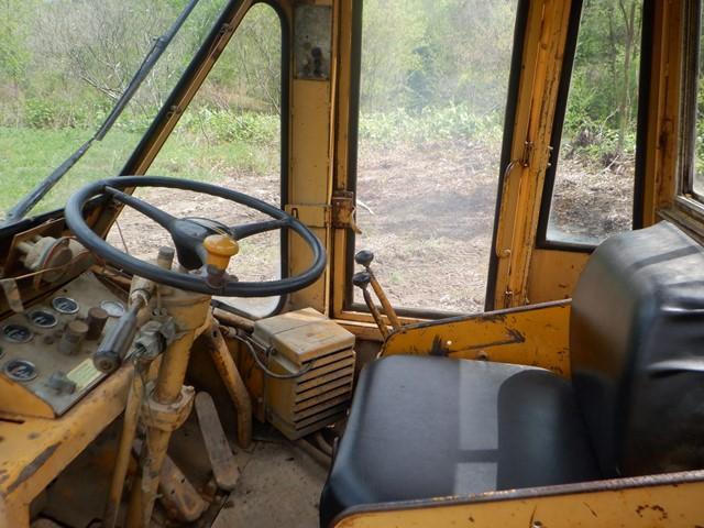 1970 CATERPILLAR Model 966C Rubber Tired Loader, s/n 76J4004, powered by Cat 6 cylinder diesel