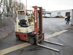 1990 NISSAN Model CPH01A15V, 3,000 lb Solid Tired Forklift, s/n CPH01-920438, powered by 4 cylinder