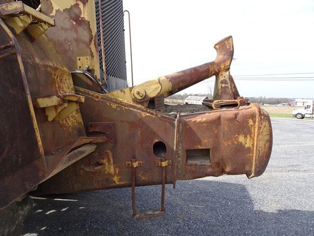 1983 CATERPILLAR Model 637D Tandem Motor Scraper, s/n 27W01671, powered by Cat 3408 diesel engine