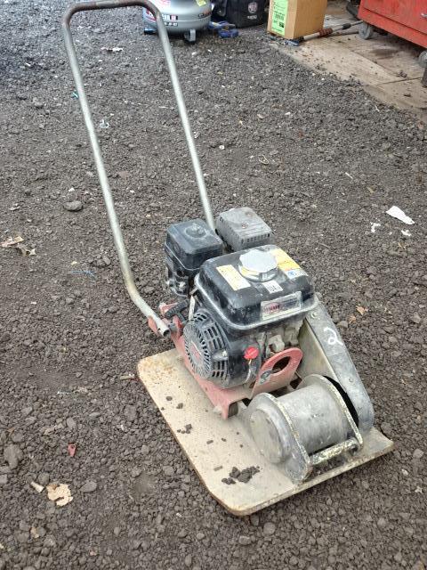 DYNAPAC LF82 Plate Compactor