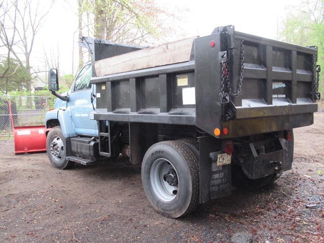 2005 GMC Model 7500 Single Axle Dump Truck, VIN# 1GDM7C1395F530443, powered by Duramax diesel engine