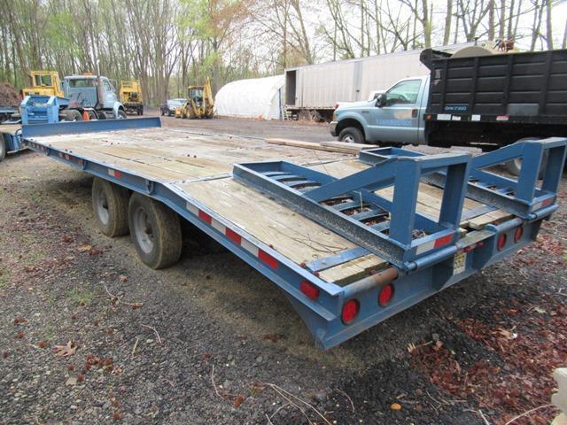 1996 ECONOLINE MP423DE, 12 Ton Tandem Axle Tag-A-Long Trailer, VIN# 42EDPHE40T1000450, equipped with
