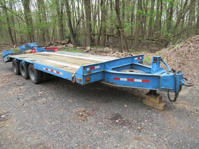 1979 GENERAL 15 Ton Tri-Axle Tag-A-Long Trailer, VIN# 15HDB7912, equipped with 18' x 8' deck,