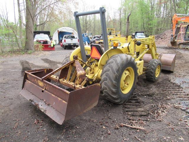 2000 NEW HOLLAND Model 445D, 4x4 Tractor Loader, s/n A444496, powered by Ford/NH 62HP diesel engine