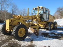1997 CHAMPION Model 710A Series V Articulated Motor Grader, s/n 027647, powered by Cummins B5.9-C