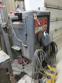 LINCOLN Idealarc TM300/300 Arc Welder, with leads and stand