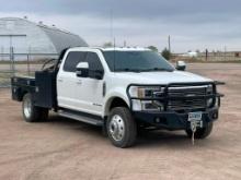 2022 FORD Model F-450 Lariat, 4x4 Crew Cab Flatbed/Utility Truck, VIN# 1FT8W4DT5NEC30947, powered by