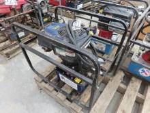 BLACK & BLUE 10,000 PSI Double Acting Hydraulic Pump, Briggs and Stratton gas (CO)