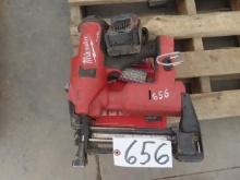 MILWAUKEE 2843 Cordless Stapler, with battery and charger (CO)