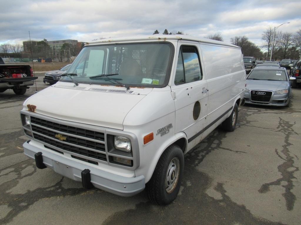 94 Chevrolet G20  Van WH 6 cyl  Started on 12/10/2020 AT PB PS R AC VIN: 1GCEG25Z9RF182778; Defects: