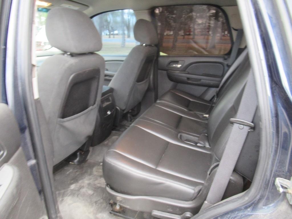 07 Chevrolet Tahoe  Subn BL 8 cyl  4X4; Started on 12/10/2020 AT PB PS R AC PW VIN: 1GNFK030X7R41103