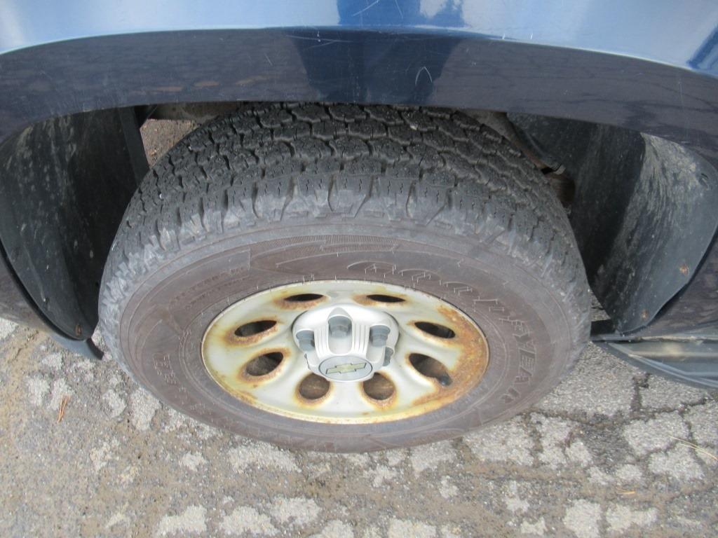 07 Chevrolet Tahoe  Subn BL 8 cyl  4X4; Started on 12/10/2020 AT PB PS R AC PW VIN: 1GNFK030X7R41103