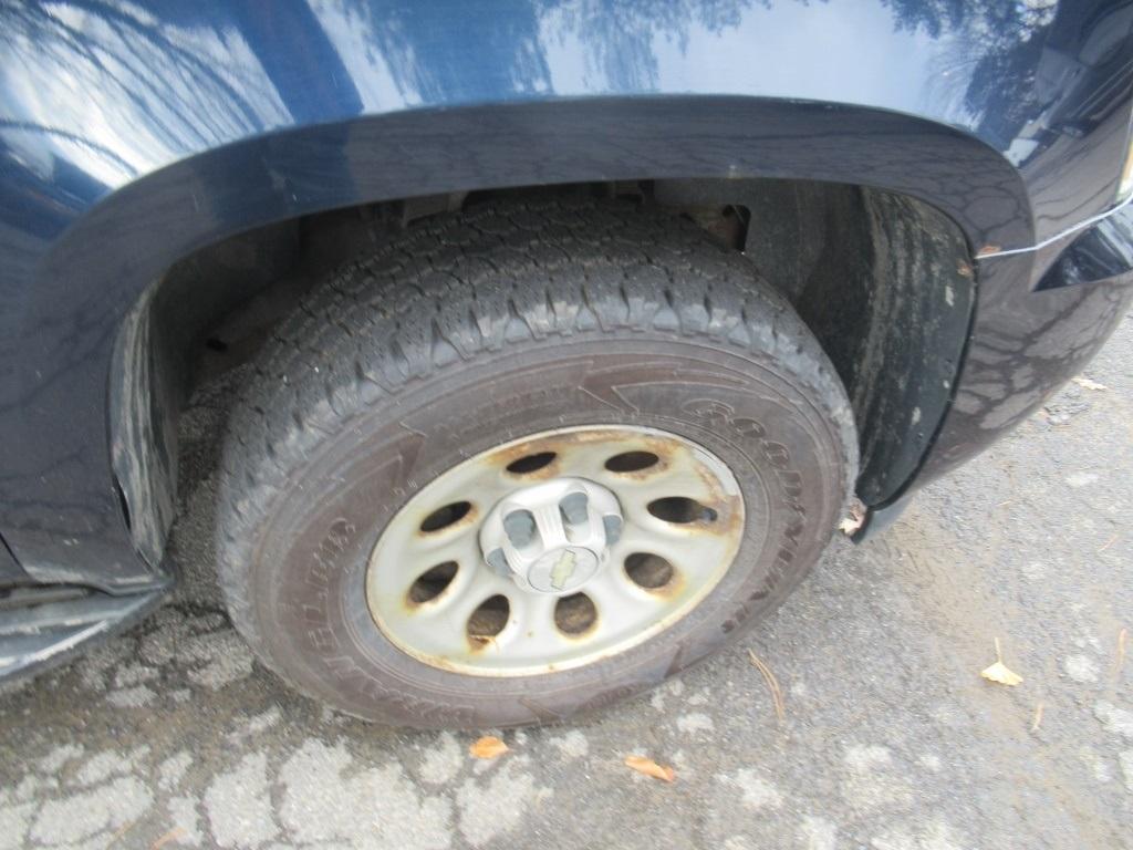 07 Chevrolet Tahoe  Subn BL 8 cyl  4X4; Started on 12/10/2020 AT PB PS R AC PW VIN: 1GNFK030X7R41103