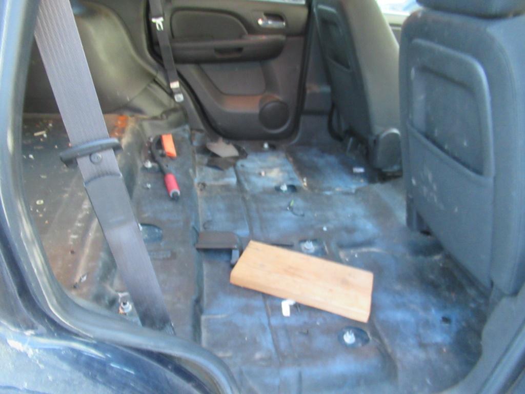 11 Chevrolet Tahoe  Subn BL 8 cyl  Started with Jump on 12/10/2020 AT PB PS R AC PW VIN: 1GNLC2E02BR