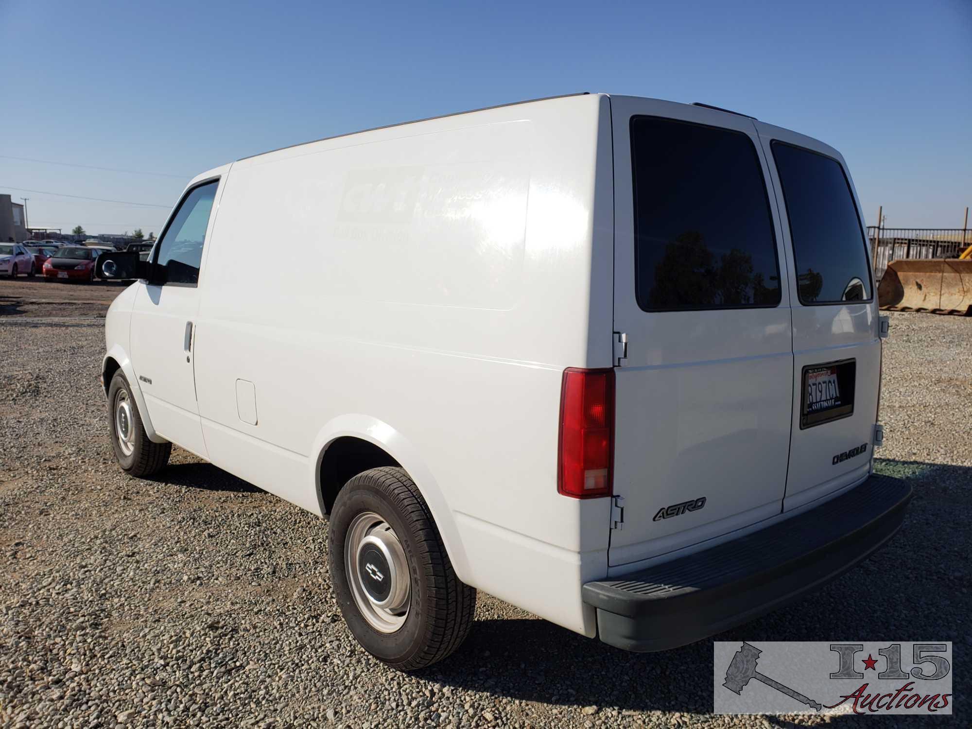 1998 Chevy Astro Cargo Van (Current Smog), CLEAN AUTO REPORT!!!