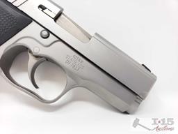 Kahr Arms K40 40S&W Semi-Automatic Pistol with 7 Round Magazine and Case, CA Transfer Available