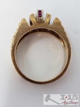 14k Gold Ring with Gemstone Stripe , 8.3g