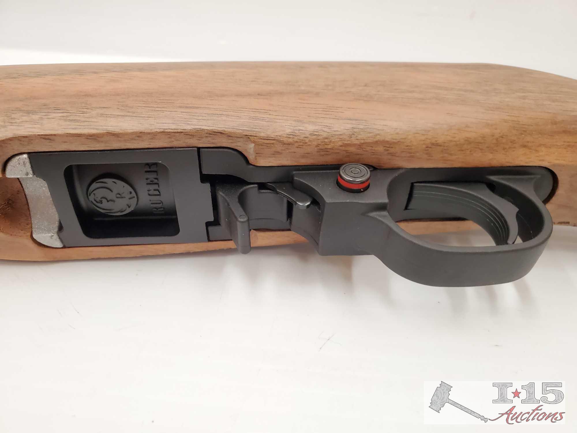 Ruger 10/22 .22lr "American Farmer" Wood Carved Rifle in Box