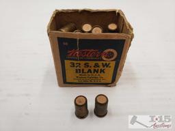 Mixes lot of 30 luger and 32