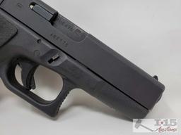 Glock 23 40S&W Semi-Auto Pistol with 10 Round Magazine