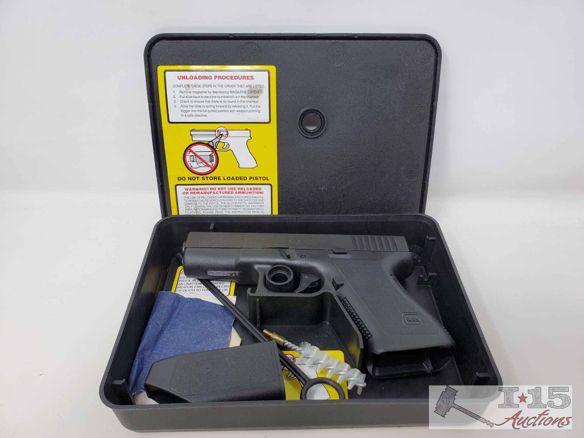 Glock 19 9mm Semi-Auto Pistol with Case