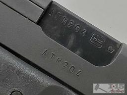 Glock 19 9mm Semi-Auto Pistol with Case