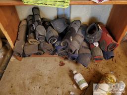 Approximately 18 pairs of Front and Rear Rear Professional Choice Splint Boots